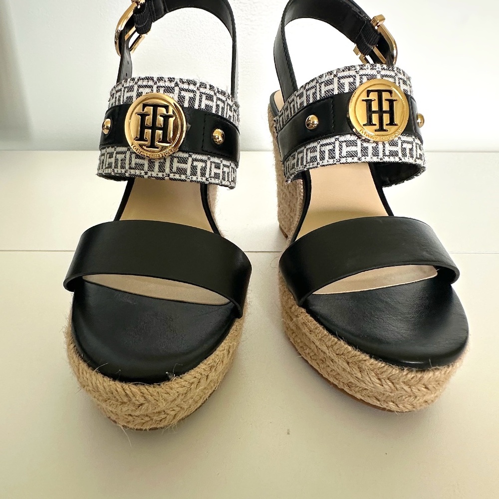 Tommy Hilfiger Women's Logo Wedge Sandals